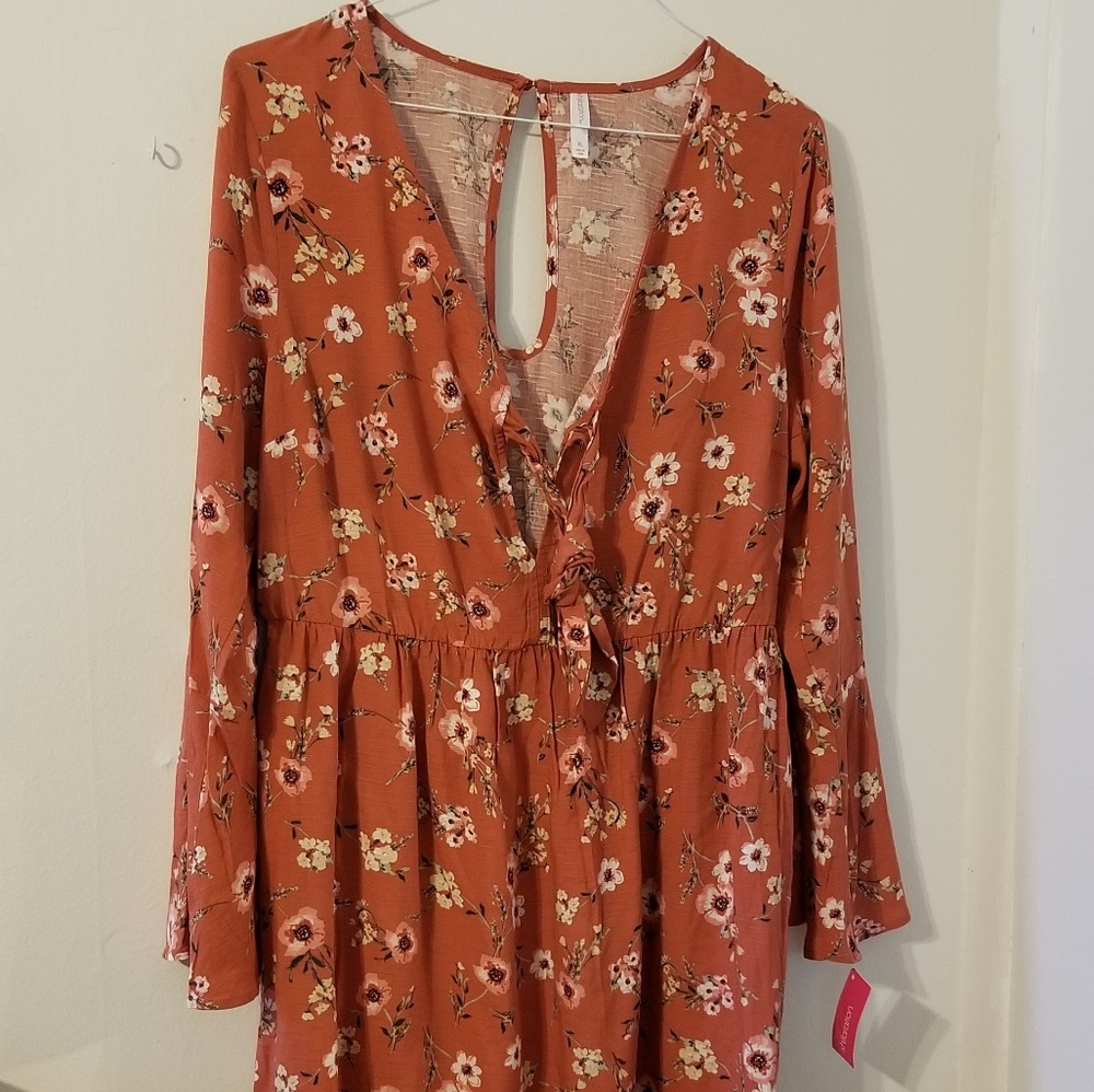 NWT Floral Summery Dress